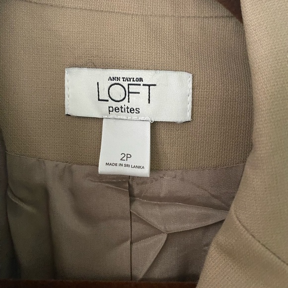 Cute tan blazer with belt. Size Great for business casual or date night. - Picture 2 of 2